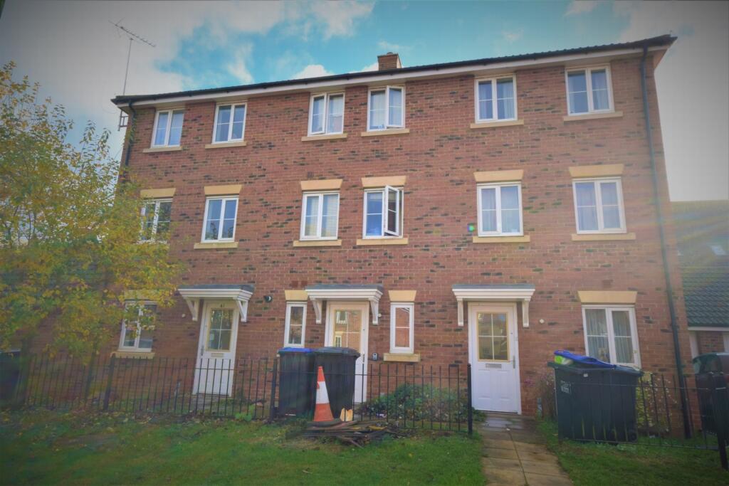 5 bed Apartment for rent in Hatfield. From Moving Places - Hatfield