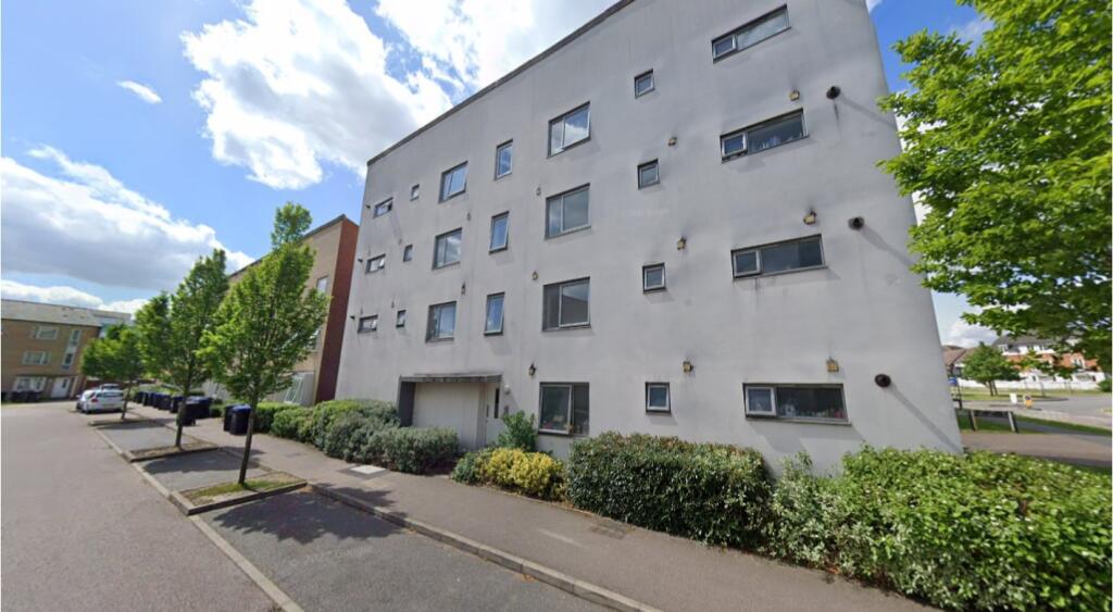 3 bed 1st Floor Flat for rent in Hatfield. From Moving Places - Hatfield