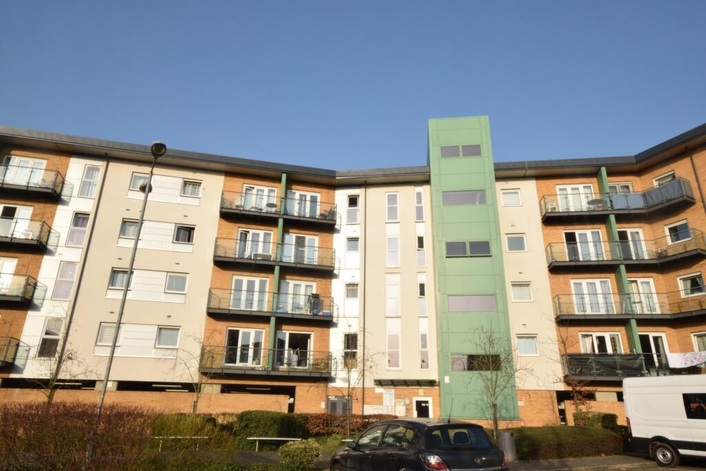1 bed 1st Floor Flat for rent in Hatfield. From Moving Places - Hatfield