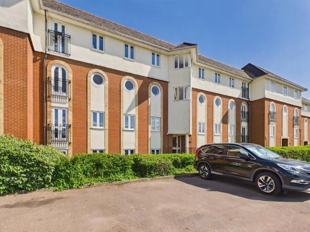 2 bed 1st Floor Flat for rent in Hatfield. From Moving Places - Hatfield