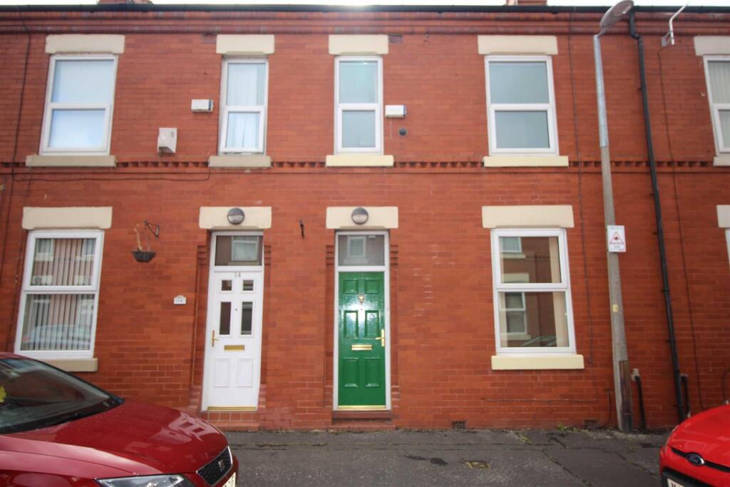 3 bed Mid Terraced House for rent in Pendleton. From Pearson Ferrier - Cheetham Hill
