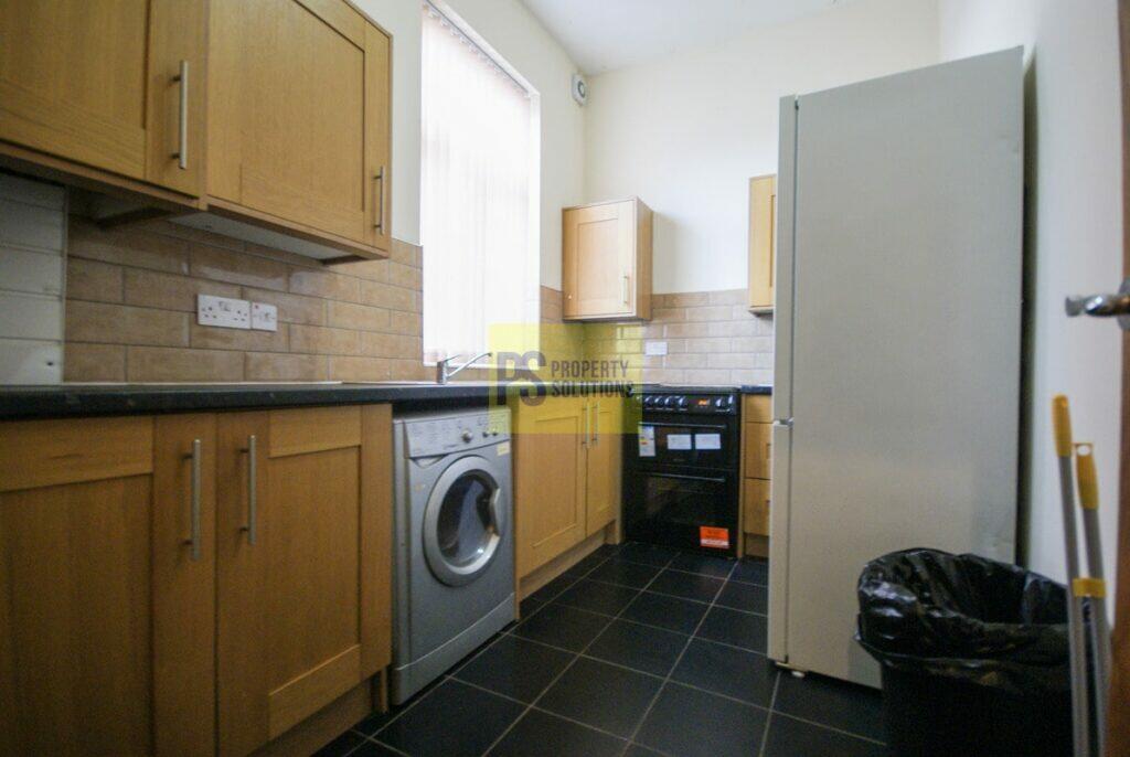 3 bed Mid Terraced House for rent in Birmingham. From Property Solutions - Birmingham