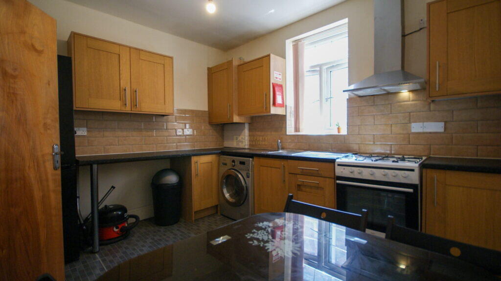 2 bed Mid Terraced House for rent in Birmingham. From Property Solutions - Birmingham