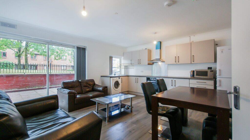 4 bed Annexe for rent in Birmingham. From Property Solutions - Birmingham 4 bed Annexe for rent in Birmingham. From Property Solutions - Birmingham