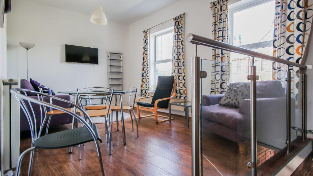 5 bed 1st Floor Flat for rent in Birmingham. From Property Solutions - Birmingham 5 bed 1st Floor Flat for rent in Birmingham. From Property Solutions - Birmingham