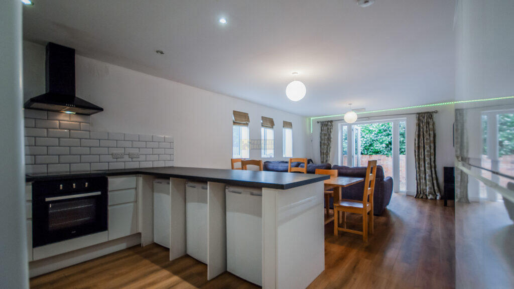 6 bed Detached for rent in Birmingham. From Property Solutions - Birmingham
