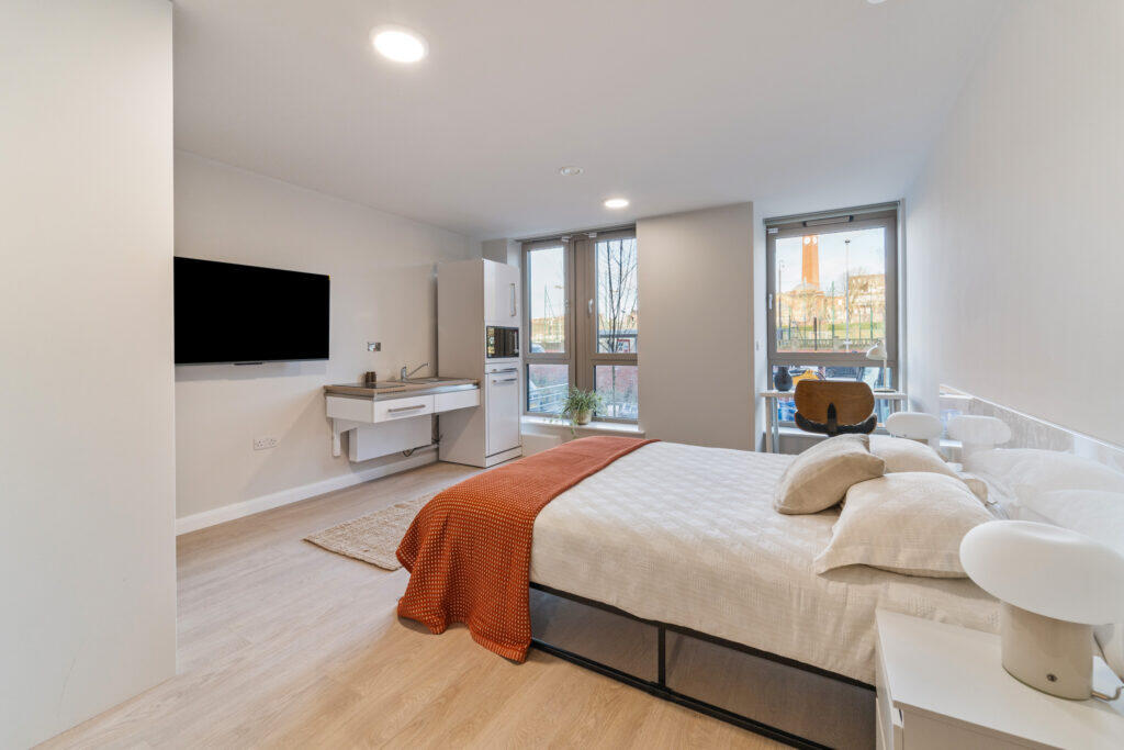 0 bed Studio for rent in Birmingham. From Property Solutions - Birmingham