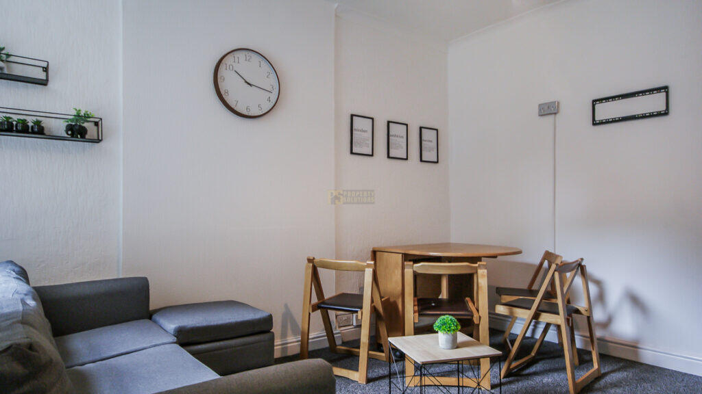 4 bed Mid Terraced House for rent in Birmingham. From Property Solutions - Birmingham 4 bed Mid Terraced House for rent in Birmingham. From Property Solutions - Birmingham