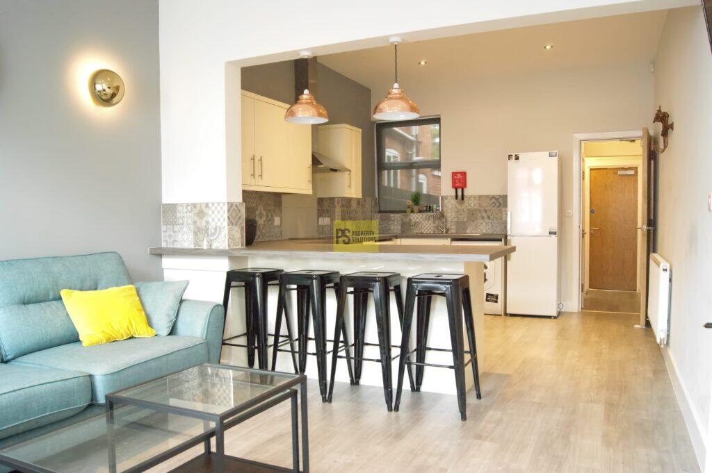 4 bed Mid Terraced House for rent in Birmingham. From Property Solutions - Birmingham