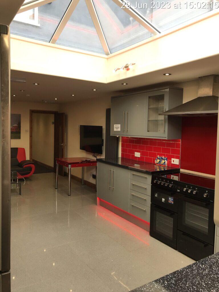 6 bed Mid Terraced House for rent in Birmingham. From Property Solutions - Birmingham