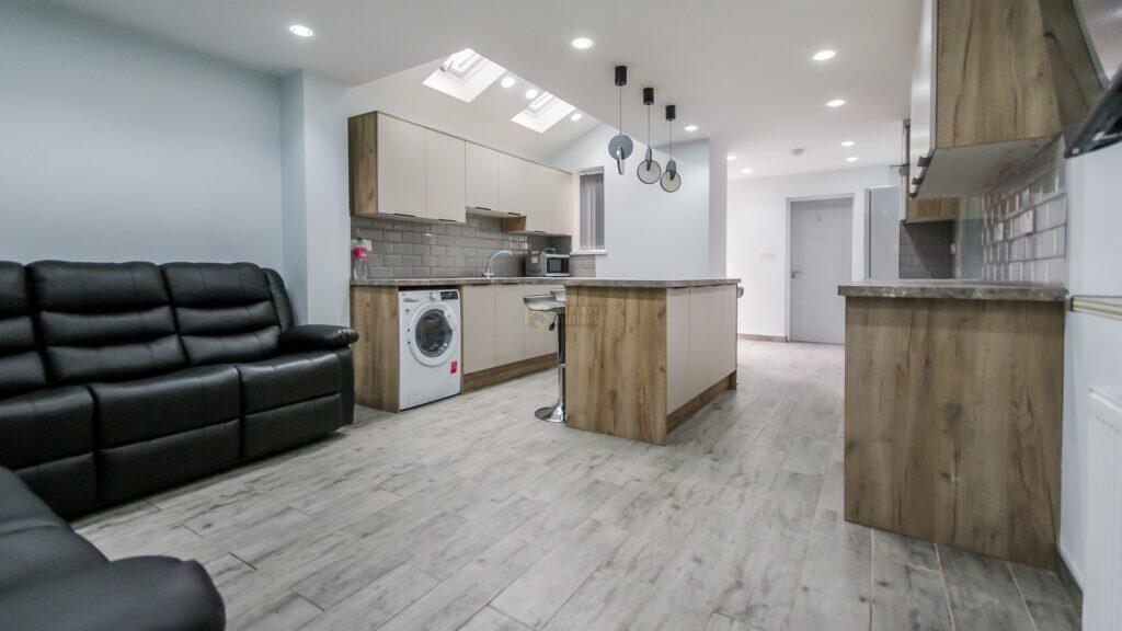 6 bed Not Specified for rent in Birmingham. From Property Solutions - Birmingham