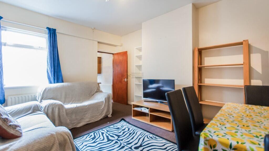 4 bed Mid Terraced House for rent in Birmingham. From Property Solutions - Birmingham