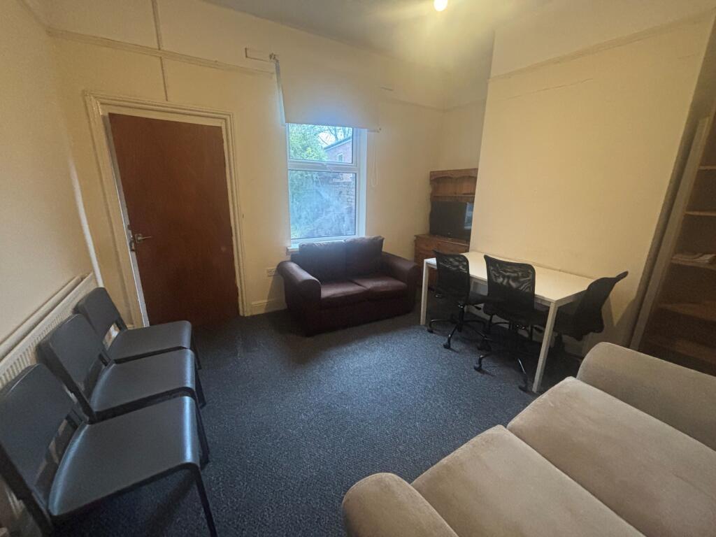 1 bed Mid Terraced House for rent in Birmingham. From Property Solutions - Birmingham