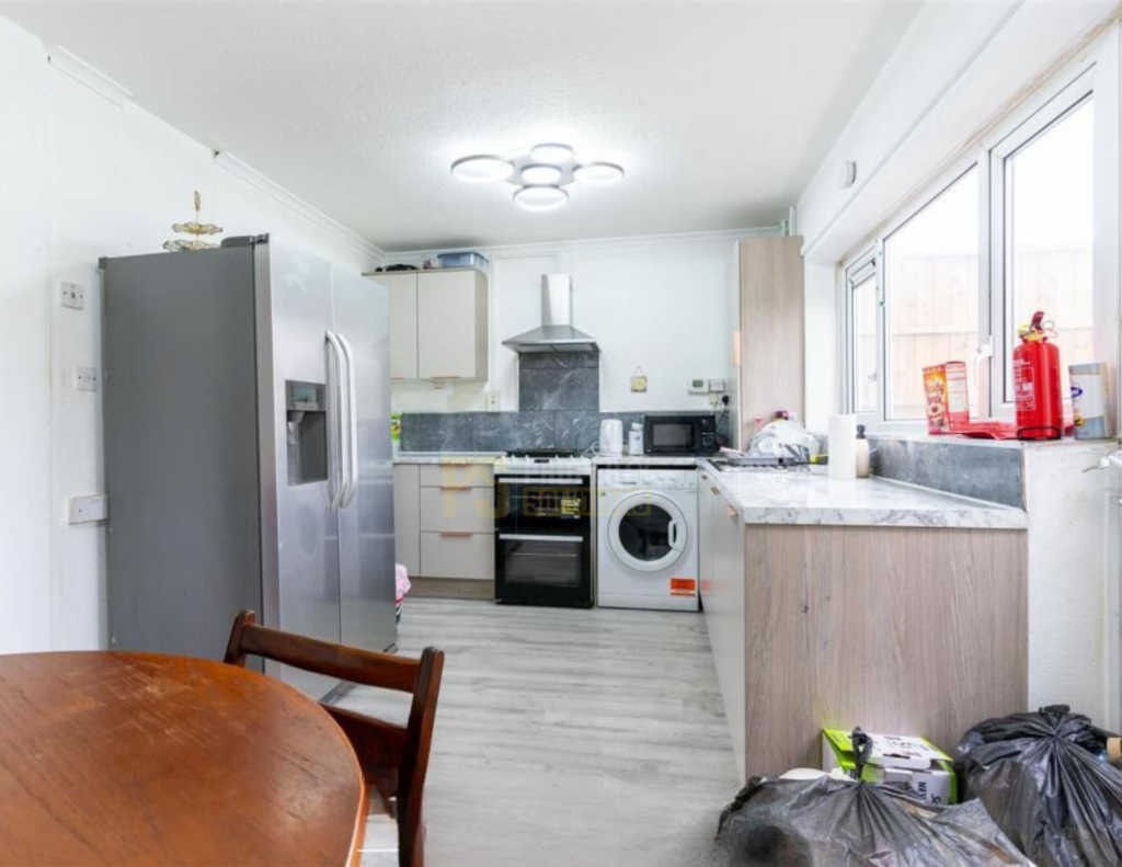 4 bed Mid Terraced House for rent in Birmingham. From Property Solutions - Birmingham