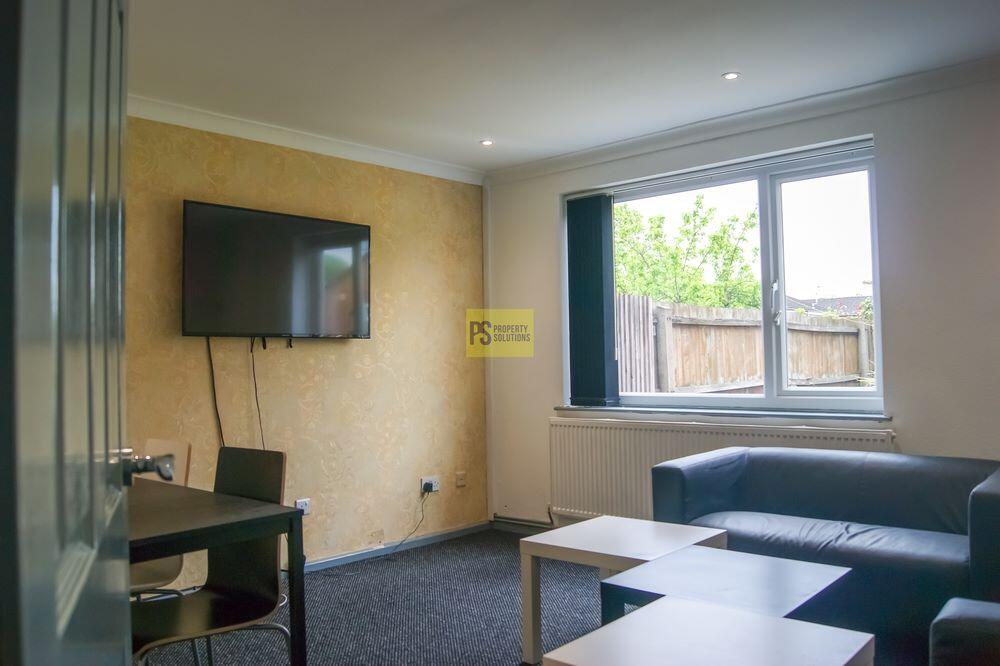 5 bed Semi Detached for rent in Birmingham. From Property Solutions - Birmingham 5 bed Semi Detached for rent in Birmingham. From Property Solutions - Birmingham