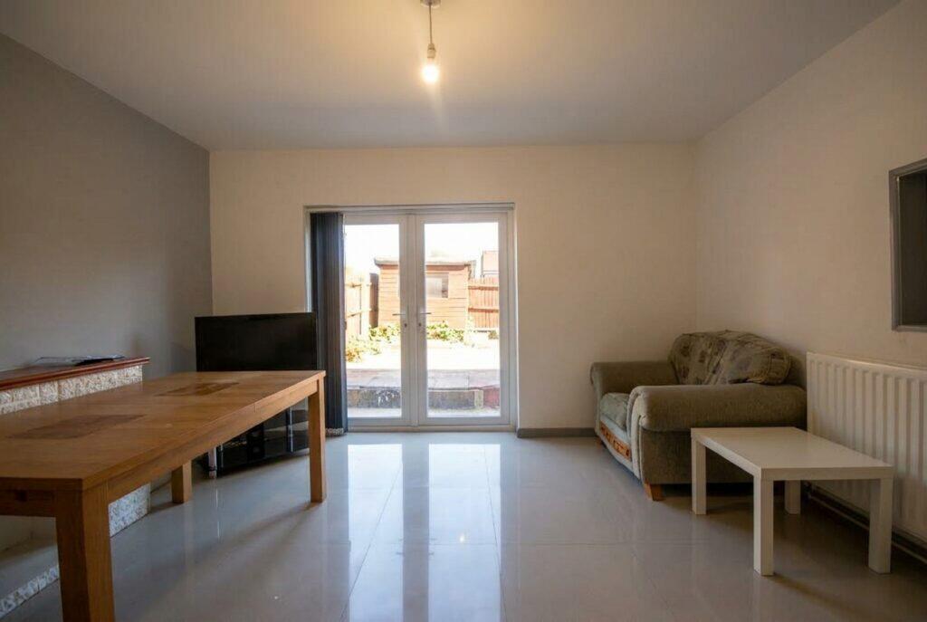 5 bed Mid Terraced House for rent in Birmingham. From Property Solutions - Birmingham 5 bed Mid Terraced House for rent in Birmingham. From Property Solutions - Birmingham