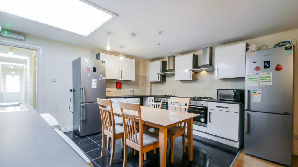 7 bed End of Terrace for rent in Birmingham. From Property Solutions - Birmingham 7 bed End of Terrace for rent in Birmingham. From Property Solutions - Birmingham