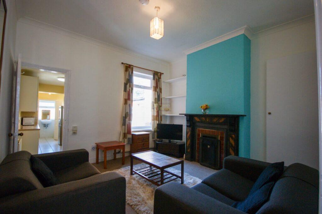3 bed Mid Terraced House for rent in Birmingham. From Property Solutions - Birmingham