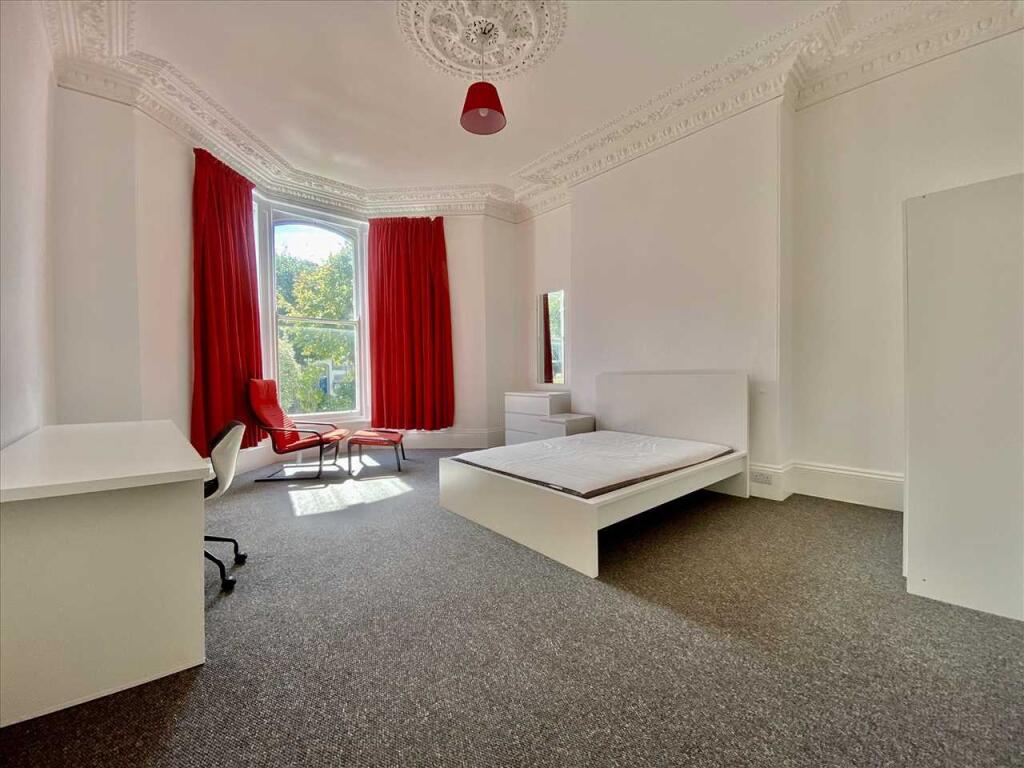 8 bed House Share for rent in Plymouth. From Purple Letting - Plymouth