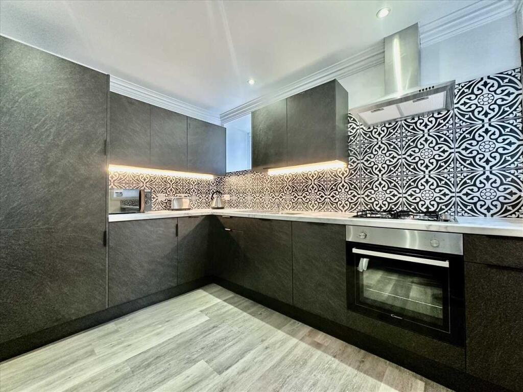 2 bed Apartment for rent in Plymouth. From Purple Letting - Plymouth