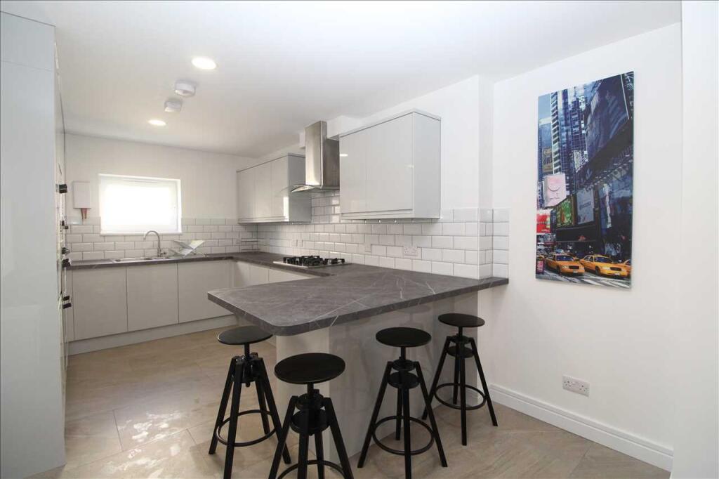 6 bed House Share for rent in Plymouth. From Purple Letting - Plymouth