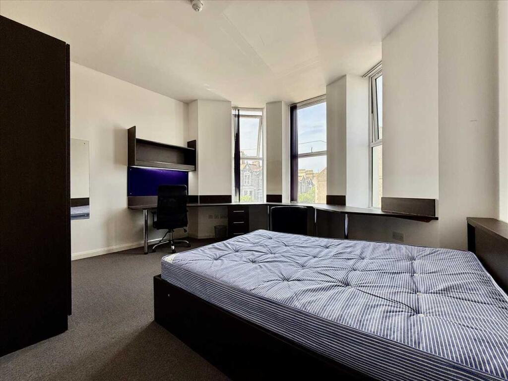 4 bed Studio for rent in Plymouth. From Purple Letting - Plymouth