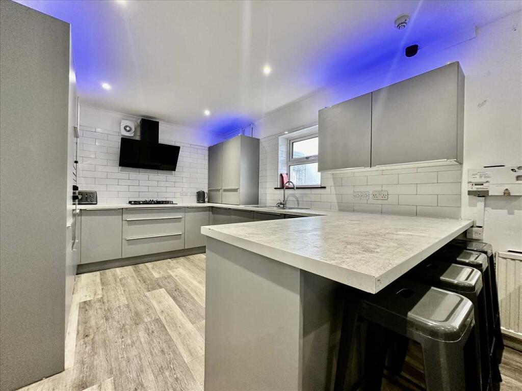 7 bed House Share for rent in Plymouth. From Purple Letting - Plymouth 7 bed House Share for rent in Plymouth. From Purple Letting - Plymouth