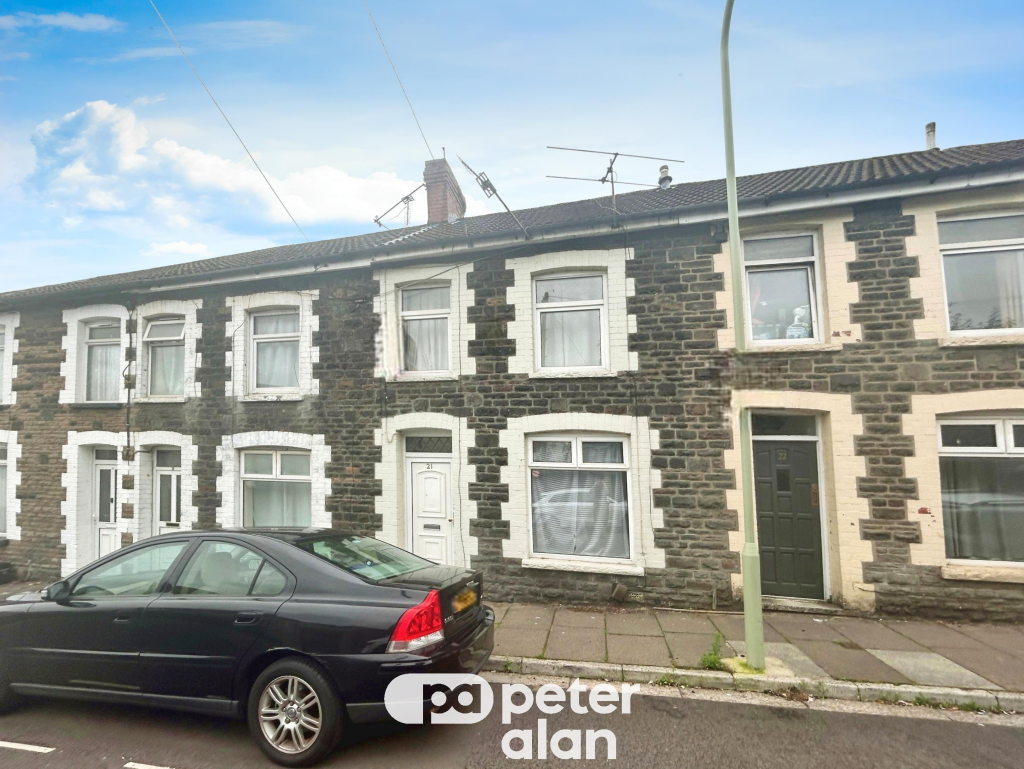 3 bed Detached for rent in Pen-y-coedcae. From Peter Alan - Pontypridd