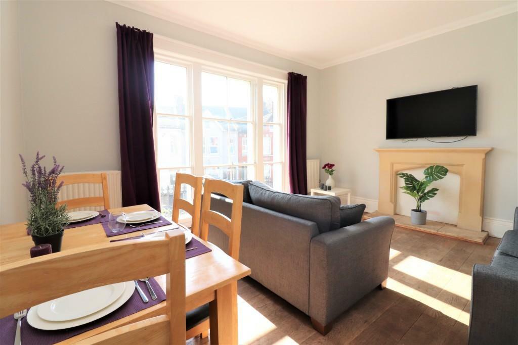 8 bed Detached for rent in Southampton. From Posh Pads - Southampton