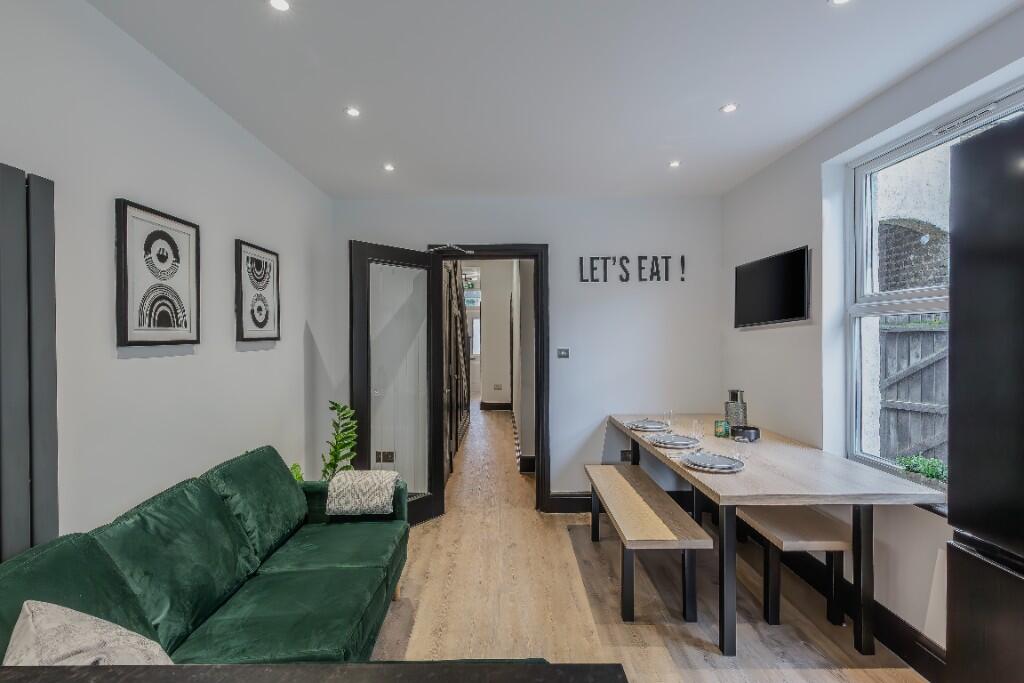 4 bed Mid Terraced House for rent in Langham. From Saxons Estate Agents - Colchester 4 bed Mid Terraced House for rent in Langham. From Saxons Estate Agents - Colchester