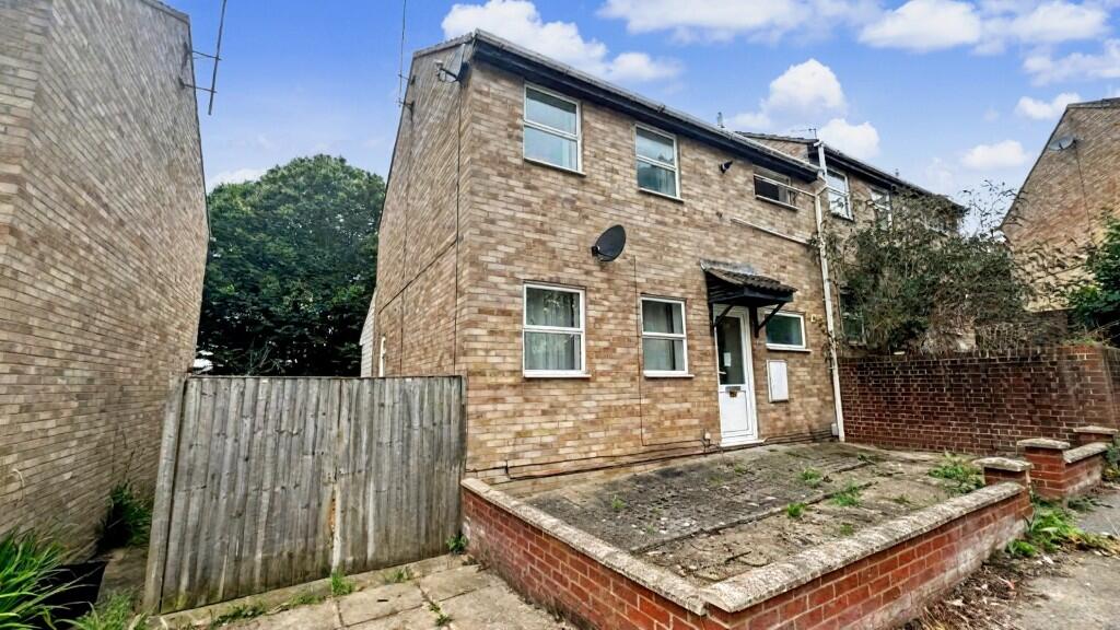 5 bed End of Terrace for rent in Langham. From Saxons Estate Agents - Colchester