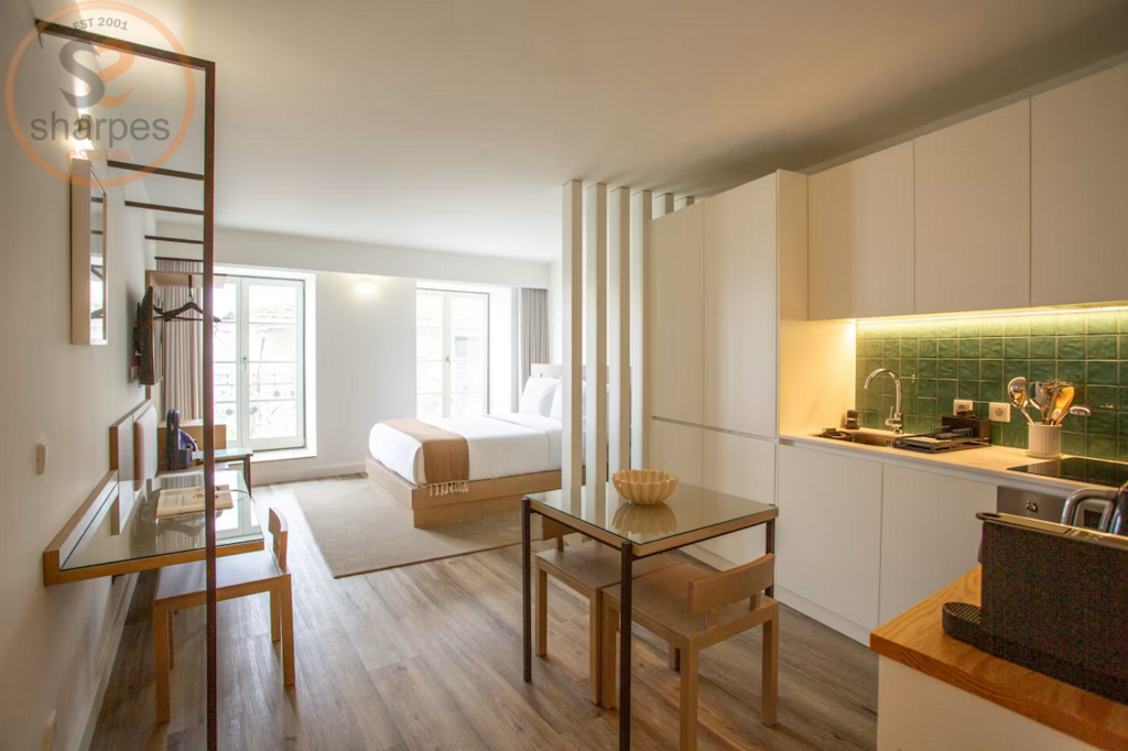 4 bed Studio for rent in Poplar. From Sharpes Estates 4 bed Studio for rent in Poplar. From Sharpes Estates