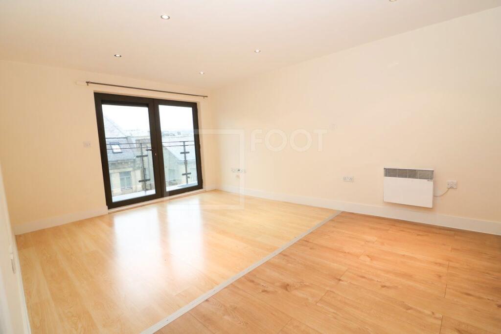 2 bed Apartment for rent in Bradford. From Squarefoot Apartments - Bradford