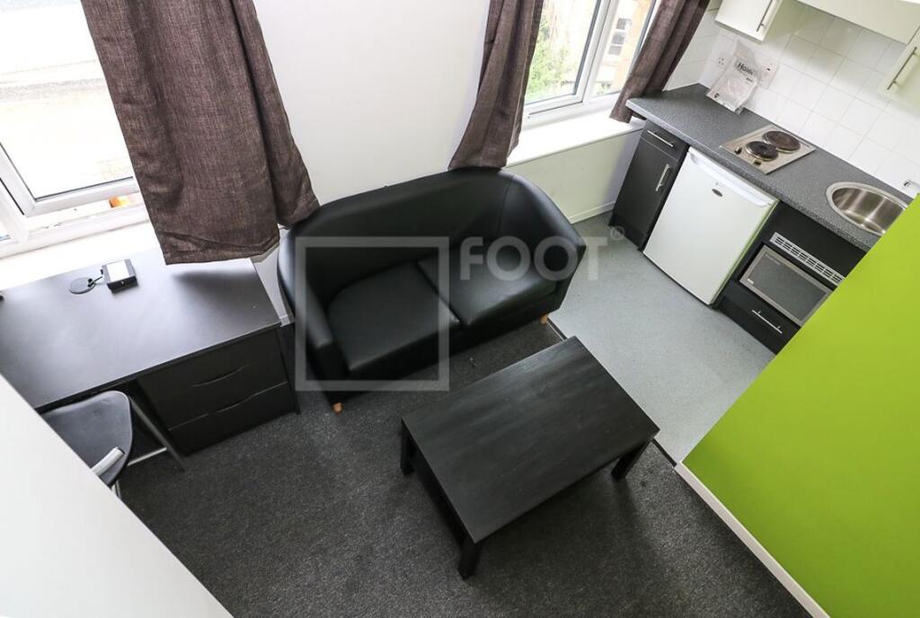 1 bed Apartment for rent in Bradford. From Squarefoot Apartments - Bradford