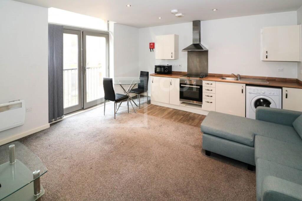 1 bed Apartment for rent in Bradford. From Squarefoot Apartments - Bradford