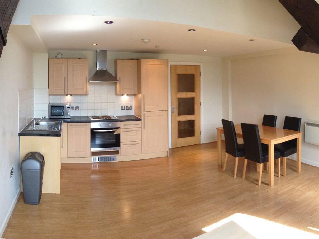 2 bed Apartment for rent in Bradford. From Squarefoot Apartments - Bradford