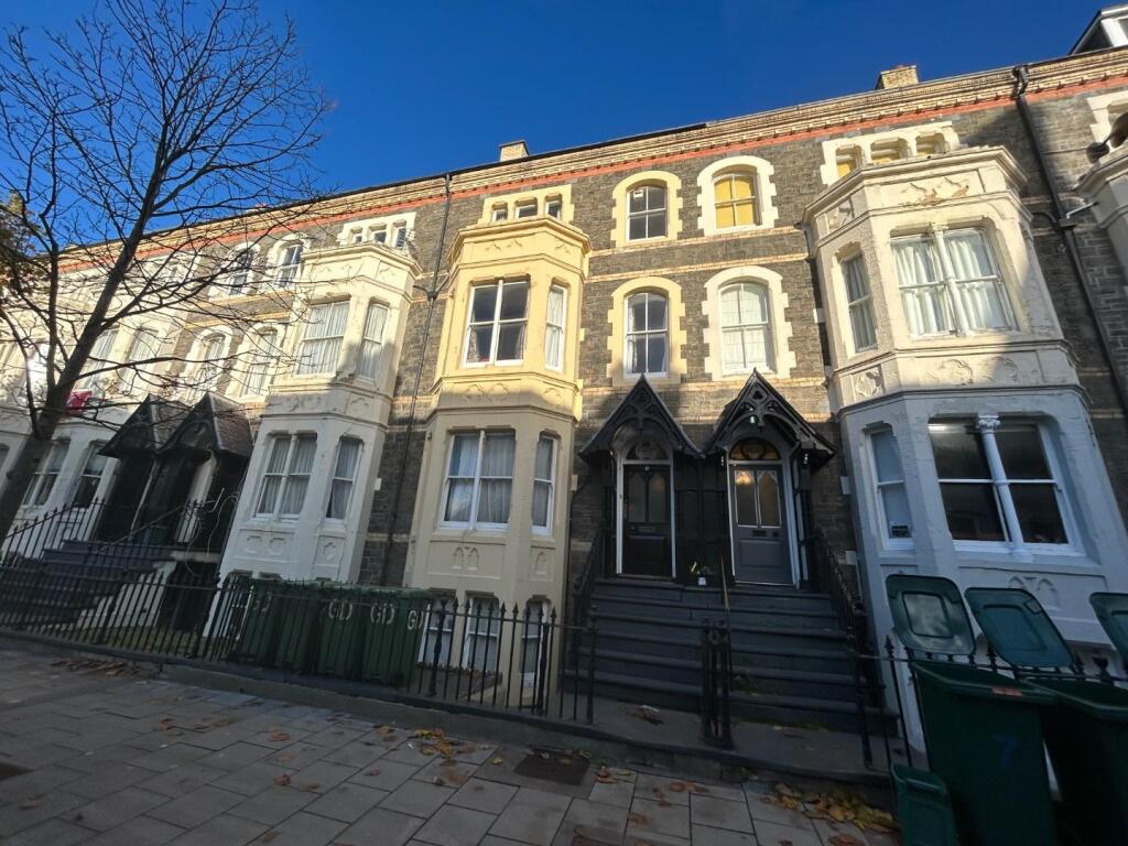 8 bed Mid Terraced House for rent in Aberystwyth. From Stentons Estate Agents - Much Wenlock