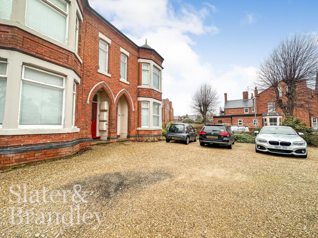 2 bed Mid Terraced House for rent in West Bridgford. From Slater and Brandley - Nottingham