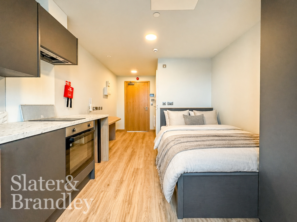 4 bed Studio for rent in Nottingham. From Slater and Brandley - Nottingham