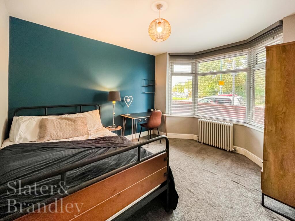 6 bed Semi Detached for rent in Wilford. From Slater and Brandley - Nottingham