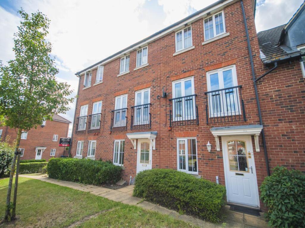 5 bed Detached for rent in Hatfield. From Strats Estates & Lettings - Hatfield