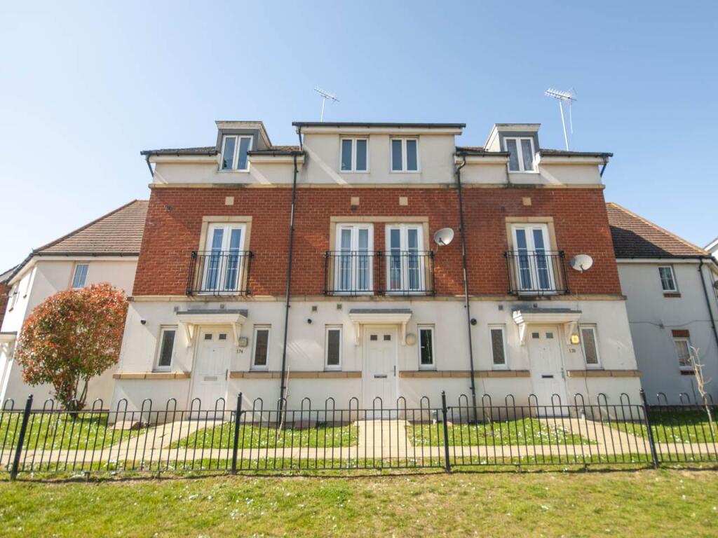 5 bed Detached for rent in Hatfield. From Strats Estates & Lettings - Hatfield