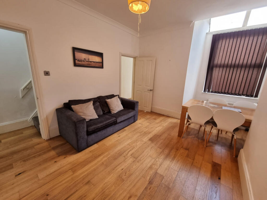 4 bed Mid Terraced House for rent in Manchester. From Inspired Lettings - Manchester 4 bed Mid Terraced House for rent in Manchester. From Inspired Lettings - Manchester