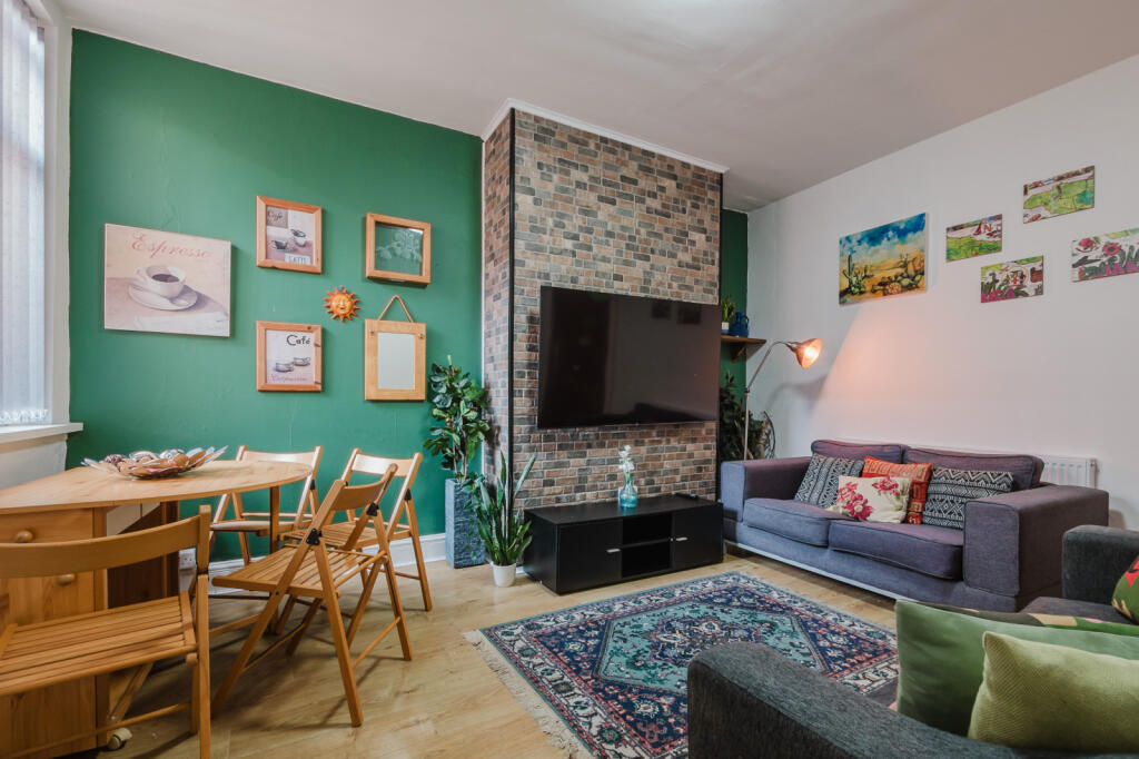 4 bed Mid Terraced House for rent in Manchester. From Inspired Lettings - Manchester