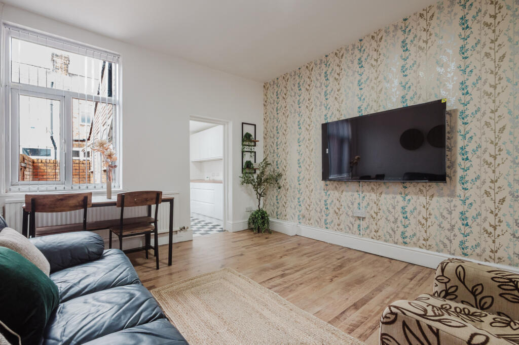 4 bed End of Terrace for rent in Manchester. From Inspired Lettings - Manchester