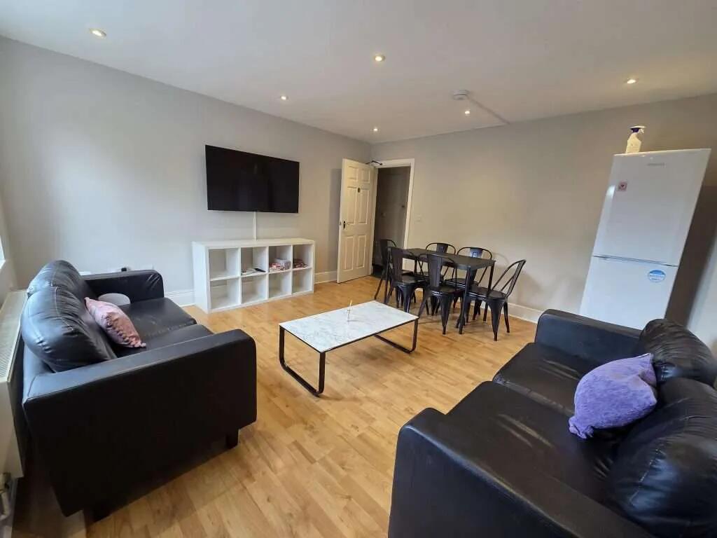 6 bed 1st Floor Flat for rent in Sheffield. From Thornsett Properties - Sheffield 6 bed 1st Floor Flat for rent in Sheffield. From Thornsett Properties - Sheffield