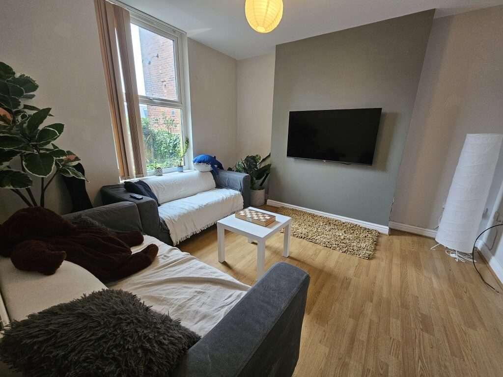 6 bed Detached for rent in Sheffield. From Thornsett Properties - Sheffield 6 bed Detached for rent in Sheffield. From Thornsett Properties - Sheffield