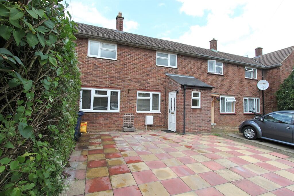 4 bed Mid Terraced House for rent in Cambridge. From Vincent Shaw - Cambridge