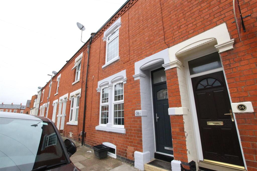 4 bed Detached for rent in Northampton. From Whites Estate Agents - Northampton