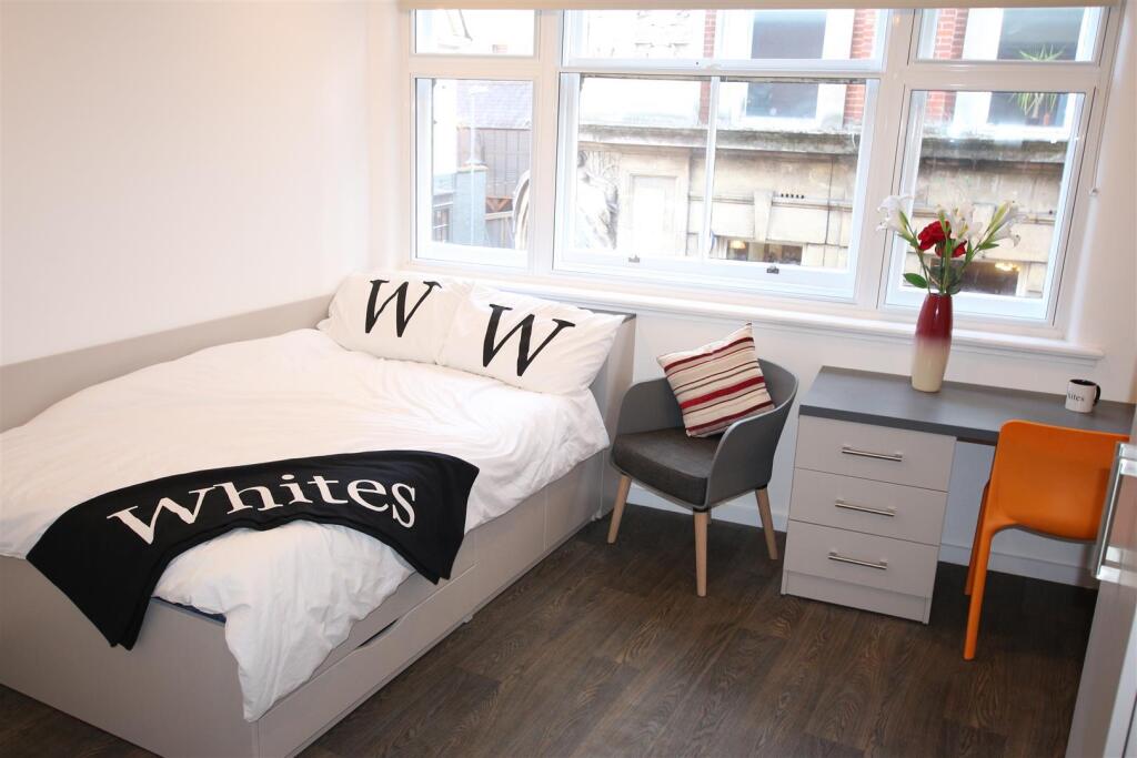 1 bed Private Halls for rent in Northampton. From Whites Estate Agents - Northampton 1 bed Private Halls for rent in Northampton. From Whites Estate Agents - Northampton
